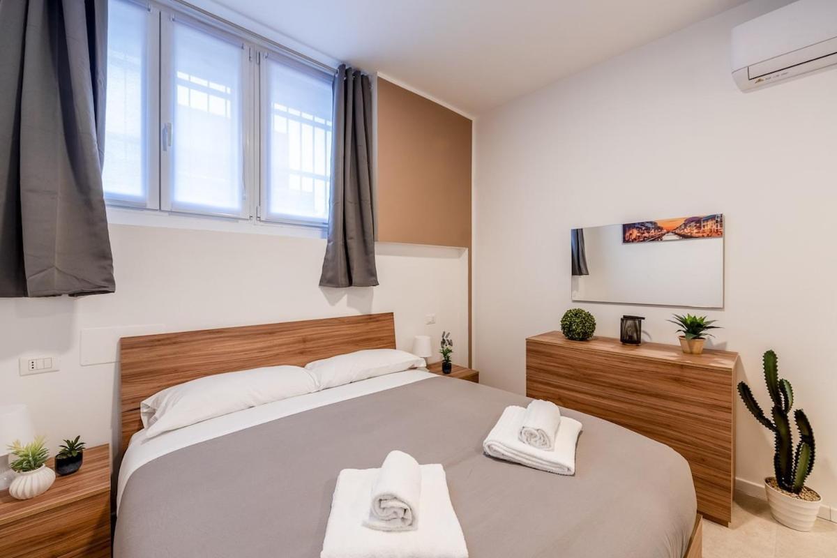 Authentic Private Flat 2 Min From Navigli Apartamento Milão Exterior foto