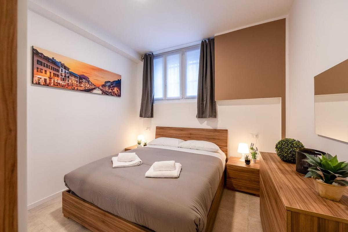 Authentic Private Flat 2 Min From Navigli Apartamento Milão Exterior foto