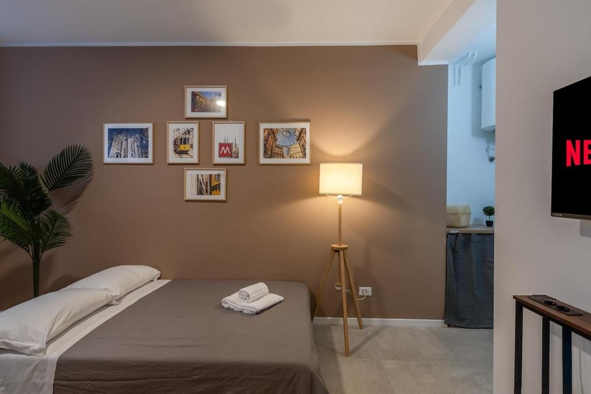 Authentic Private Flat 2 Min From Navigli Apartamento Milão Exterior foto