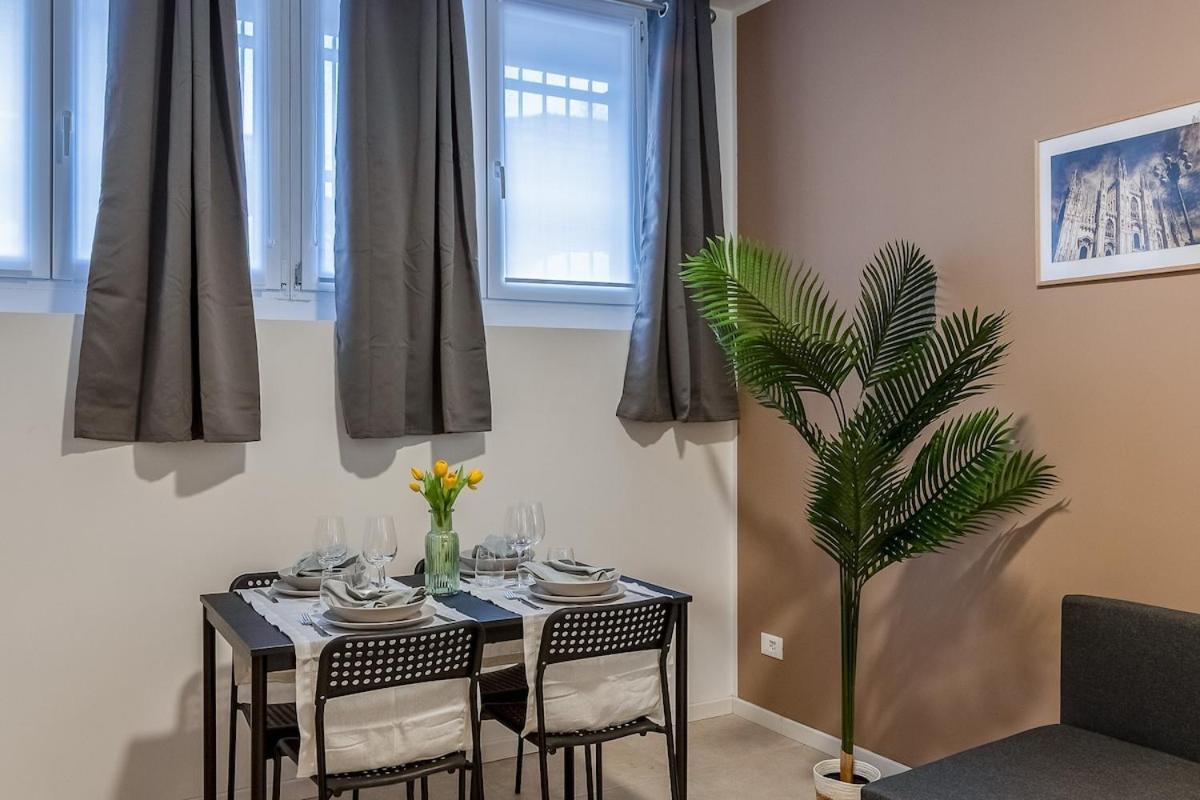 Authentic Private Flat 2 Min From Navigli Apartamento Milão Exterior foto